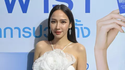 "อั้ม พัชราภา" วาเลนไทน์ไม่เหงา ยกก๊วนเพื่อนเที่ยวญี่ปุ่น ใจอ่อนยอมอ่านบท