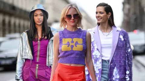 สายแฟต้องรู้ สีม่วงเข้ากับสีอะไรได้บ้าง