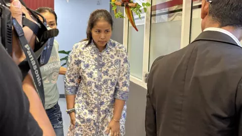 ประกันตัว 4 แสน