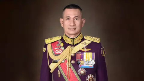 ผบ.ทบ.ฮึ่ม! ปมขวางขบวนเสด็จฯ ขอสังคมช่วยกัน บอกให้เขารู้ อะไรควร-ไม่ควร