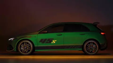 เขียวเหนี่ยวทรัพย์ Mercedes-AMG A45 S Limited Edition Green Hell Magno