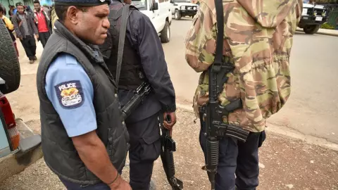 เผ่าคู่อริในปาปัวนิวกินี ลอบยิงกันดับ 55 ศพ นองเลือดสุดในรอบหลายปี