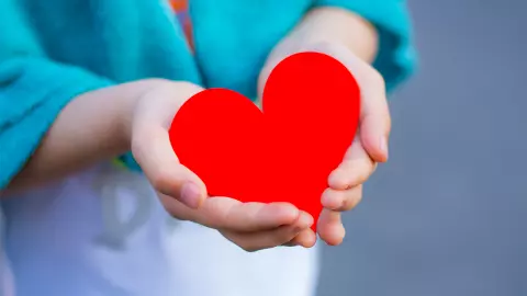 “ฮัก” จากใจ “ปวงชน” ขอบคุณ...“ม.นเรศวร”