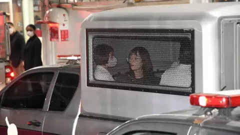 ศาลอาญาไม่ให้ประกันตัว “ตะวัน-แฟรงค์” ชี้ ไร้เหตุเปลี่ยนแปลงคำสั่งเดิม