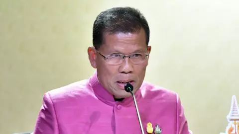 รัฐบาลย้ำ “ศูนย์ AOC 1441” ติดต่อผ่านสายด่วนเท่านั้น ไม่มีไลน์-เฟซบุ๊ก