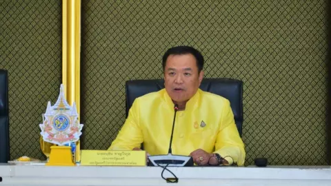 มท.1 มอบนโยบาย ขับเคลื่อน “บำบัดทุกข์ บำรุงสุข” เดินหน้าแก้หนี้นอกระบบ