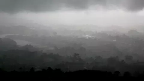 ปภ. แจ้ง 38 จังหวัด เฝ้าระวัง "พายุฤดูร้อน" ช่วง 8-10 มี.ค. 67