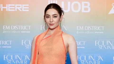 สยบดราม่าเกาเหลา! “เบลล่า” นั่งฟรอนต์โรว์เคียงคู่ “แอน ทอง” สู่เส้นทางสายแฟชั่น