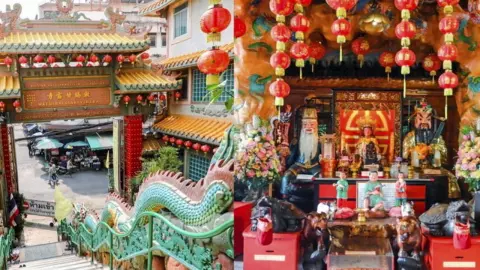 “ทิพยวารีวิหาร” บ้านหม้อ อีกหนึ่ง “ตำนาน” วัดจีน 10 บ้านหม้อ