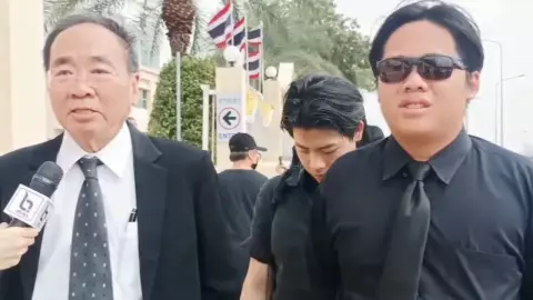 "ตะวัน" ป่วยหนัก เลื่อนไป 18 เม.ย. ไต่สวน 4 นักกิจกรรม ด่า จนท.ศาล