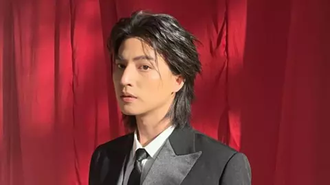 ห้างแทบแตก "กลัฟ-คณาวุฒิ" ร่วมเปิดกุชชี่สโตร์แห่งใหม่ที่กัวลาลัมเปอร์