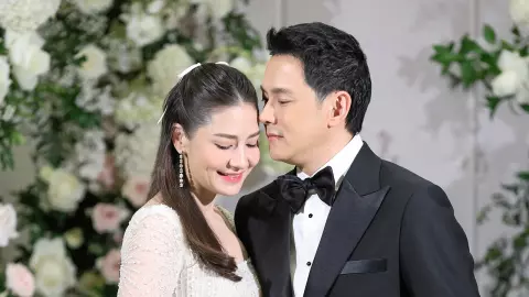 อลังการวิวาห์หวานฉ่ำ! “ฟลุค & นาตาลี” ซึ้งใจลูกสาวร่วมโมเมนต์ 4 ปีที่รอคอย