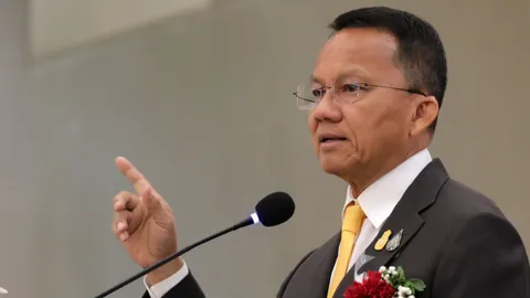 "สมศักดิ์" ห่วงกองทุนหมู่บ้าน สั่งเร่งช่วยเหลือ ย้ำสมาชิกต้องหมดหนี้