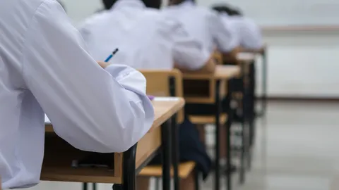 มอบนโยบาย ทปอ.เปิดข้อสอบ TCAS ปีเก่า หวังลดภาระค่าใช้จ่ายเรียนติว