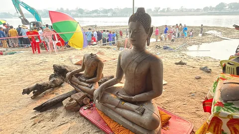 ฮือฮา ขุดพบพระพุทธรูปริมแม่น้ำโขง คาดอายุหลายร้อยปี ตรงข้ามเชียงแสน