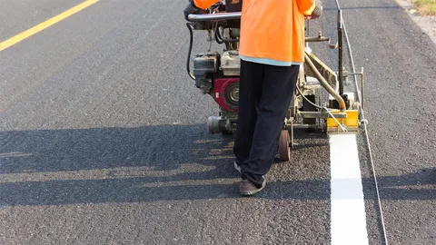 คนใช้ถนนมิตรภาพใน อ.เมืองขอนแก่น ไม่มีเส้นแบ่งช่องจราจรนานแล้ว วอน จนท.ตีเส้นให้ที