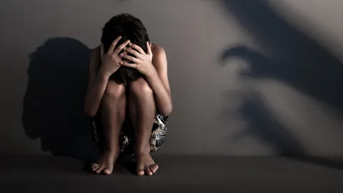 คำถามสังคม ลวง รุมโทรม เด็กหญิง เยาวชนทำผิดควรลงโทษพ่อแม่?