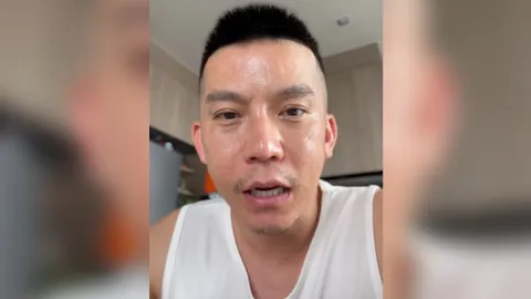 ครูดิวแจงดราม่า เฉลยผิด ติวข้อสอบ ก.พ. ภาษาอังกฤษ