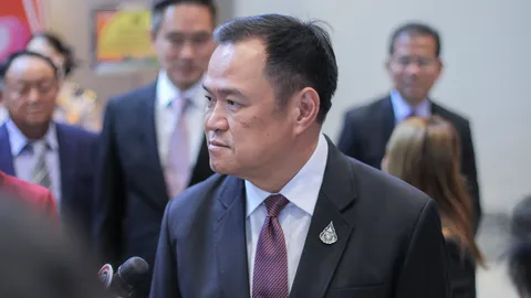 “อนุทิน” ลั่น ฝรั่งทำร้ายตำรวจ ต้องโดนเพิกถอนวีซ่า-ให้ออกนอกประเทศ