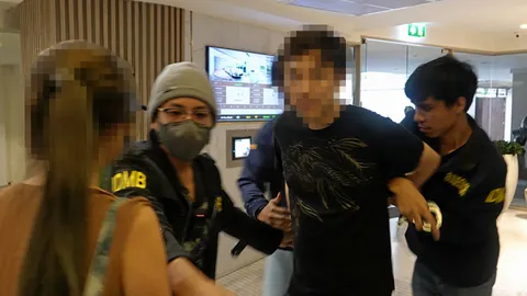 นาทีจับ