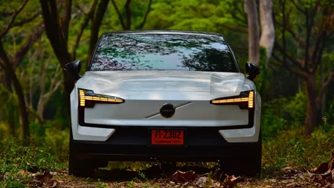 ขับดีจนอยากได้ ทดสอบ VOLVO EX30 Ultra Single Motor Extended Range