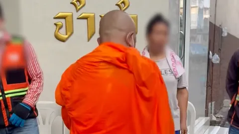 หลวงพ่อหัวร้อน ฉุนหยิบของช้า ใช้ฝาบาตรฟาดหัวยายเลือดอาบ เย็บ 4 เข็ม (คลิป)