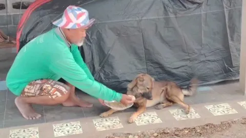 ปราชญ์สุรินทร์ลองหุงข้าวเก่าค้าง 5 ปี อ้วกแทบพุ่งหมายังไม่กิน แนะเอาทำปุ๋ยดีกว่า (คลิป)