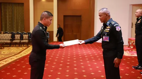 มทภ.1 มอบคำสั่งแต่งตั้ง 64 คกก. ตรวจเลือกทหารย้ำต้องโปร่งใส ยุติธรรม