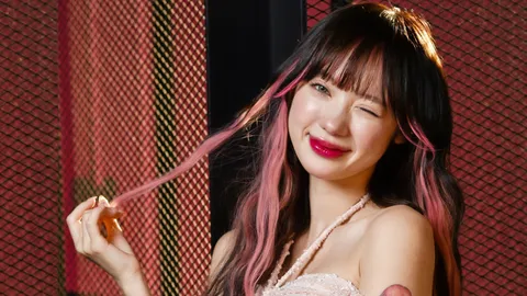 "พลอยชมพู" มั่นใจโชว์คัพใหม่พร้อมคัมแบ็กเพลง “Timeline” กล้าเซ็กซี่มากขึ้น