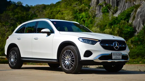 ขับดีราคาโดน ทดสอบ MERCEDES-BENZ NEW GLC220d 4MATIC AVANTGARDE
