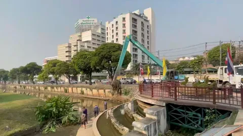 เทศบาลฯ ลอกคูเมืองเชียงใหม่ ปรับคุณภาพน้ำ ซ่อมผิวถนนต้อนรับ นทท.เล่นสงกรานต์ 