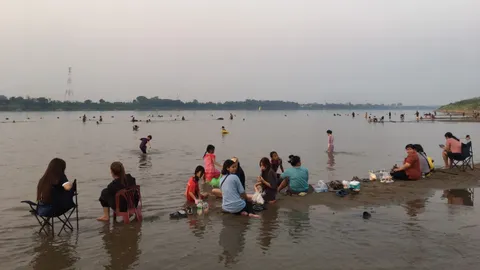 แม่น้ำโขงลด สร้าง "หาดบ้านสะเงียว" แหล่งเที่ยวใหม่หนองคาย ช่วยกระตุ้น ศก.ชุมชน
