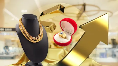 จับทิศ ราคาทองคำทะลุ 4 หมื่นบาท ผู้ค้าฯ ชี้มีโอกาสไปต่อ! แนะซื้อเก็บ ใครยังไม่มีระวังตกรถ