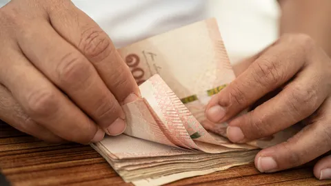 จ่ายเงินเดือนข้าราชการ ลูกจ้างประจำ เมษายน 2567 รอบแรกเงินเข้าทันสงกรานต์ไหม