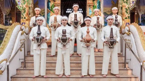 สงกรานต์เชียงใหม่ ชวนรับ น้ำทิพย์ปี๋ใหม่เมือง แจก 5 จุด กว่า 1 หมื่นขวด 