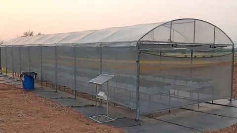 โรงเรือนผักอัจฉริยะ เพื่อเกษตรทฤษฎีใหม่