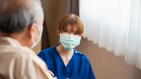 กรมวิทยาศาสตร์การแพทย์ แนะสวมแมสเข้าใกล้ผู้สูงวัย