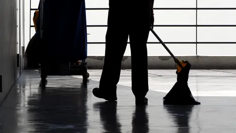 ครม. อนุมัติงบกลาง จ้าง "นักการภารโรง" เพื่อให้มีครบทุกโรงเรียน