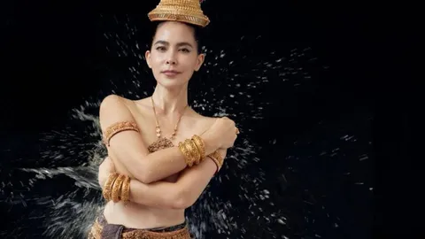 สาวสองพันปี "มาช่า วัฒนพาณิช" แปลงโฉมนางสงกรานต์ว้าวซ่าเปลือยท่อนบน