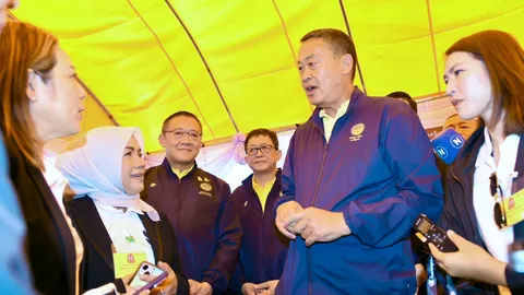 นายกฯ นั่งรถทะเบียนสวย ติดตามโครงการทางแยกต่างระดับ-สำรวจจราจรภูเก็ต