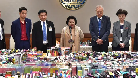 “พวงเพ็ชร” โชว์ผลงานจับบุหรี่ไฟฟ้ากว่าหมื่นชิ้น จ่อขยายผลทั่วประเทศต่อ