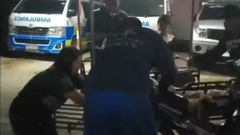 สาวปวดท้องอั้นไม่ไหว คลอดลูกบนรถ จยย.พ่วงข้าง หน้ามูลนิธิกู้ภัยกระบี่