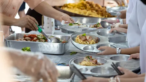 สพฐ. ออกมาตรการดูแลอาหารกลางวันเด็ก พร้อมอัปเกรดโปรแกรม Thai School Lunch