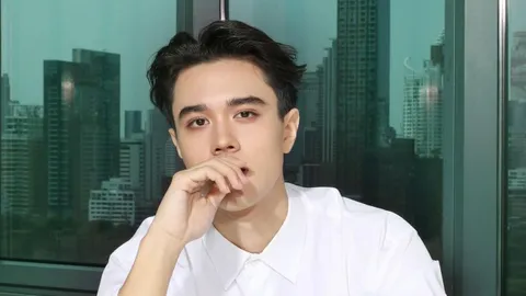 นาทีนี้ไม่มีใครฮอตเท่า "ไมกี้ ปณิธาน" พระเอกป้ายแดงจากขวัญฤทัย ทุบเรตติ้งปัง