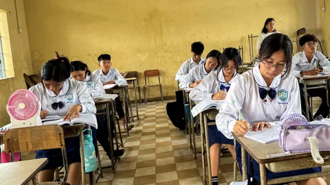 ร้อนจัดไม่ไหว กัมพูชาประกาศลดชั่วโมงเรียน