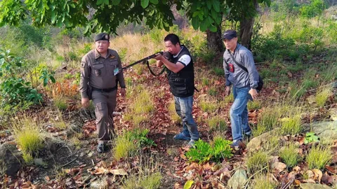 หนุ่มซุ่มโป่ง เข้าป่าล่าสัตว์ ยิงญาติไปด้วยกันดับ 