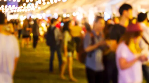 ทำนายฝันว่าไปงานเลี้ยง เปิดคำทำนายชีวิตสับสน โกลาหล มีเรื่องดีและร้าย 