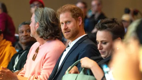 เจ้าชายแฮร์รี่กลับอังกฤษ ร่วมงาน 10 ปี อินวิคตัส แต่ไม่เข้าพบ ‘คิงชาร์ลส์’