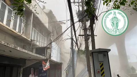 กทม.ไขปมรื้อตึกอายุ 40 ปี หล่นฟุ้งกระจาย บนถนนจรัญสนิทวงศ์ 93 ย้ำไม่กระทบผู้อาศัย      