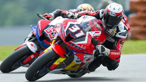 ดาวรุ่งไทยท็อปฟอร์ม "ธนัช" คว้าโพเดียม "มาเลเซีย ซูเปอร์ไบค์ 2024" สนามแรก